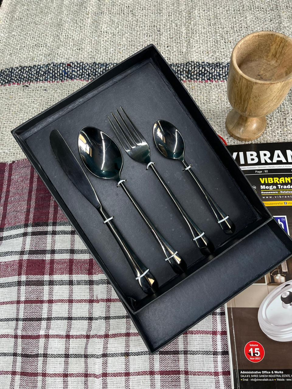  Gold stainless steel cutlery set for wedding and catering decoration

