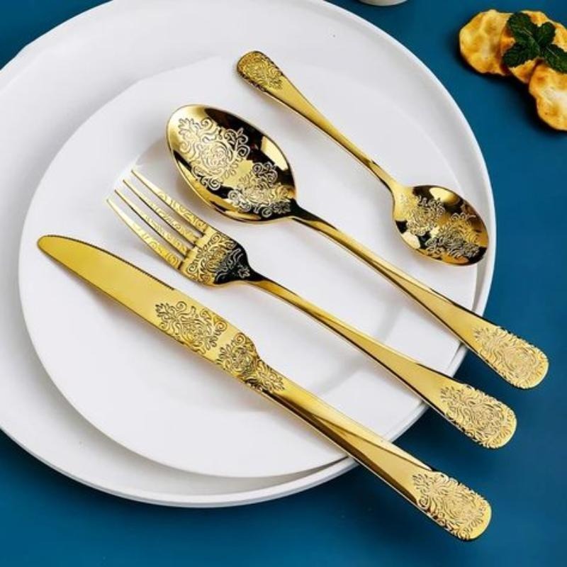 Bulk stainless steel silverware set including spoon, fork, and knife
