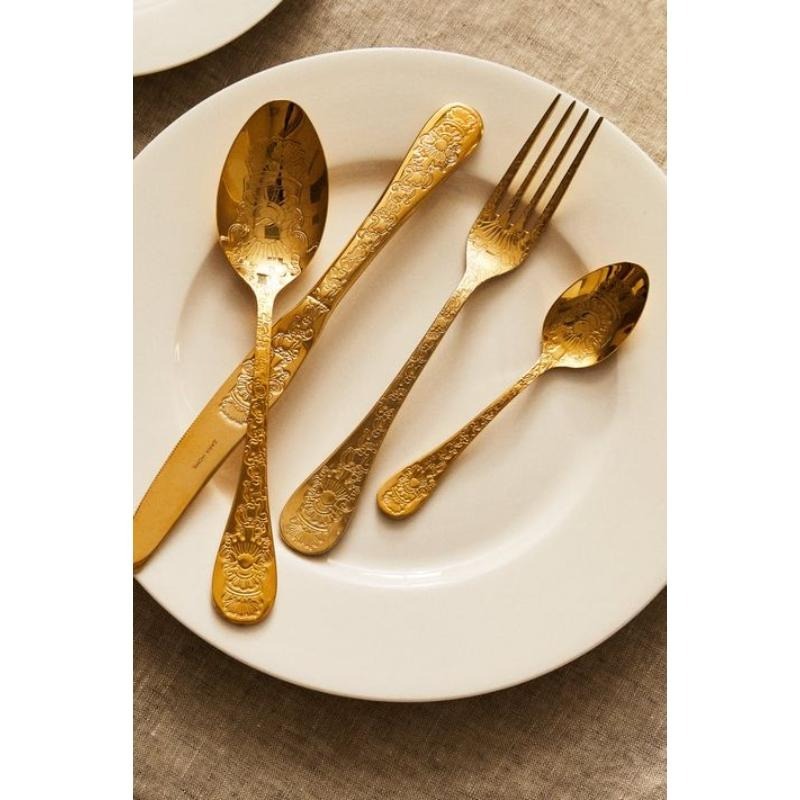 Bulk stainless steel silverware set including spoon, fork, and knife