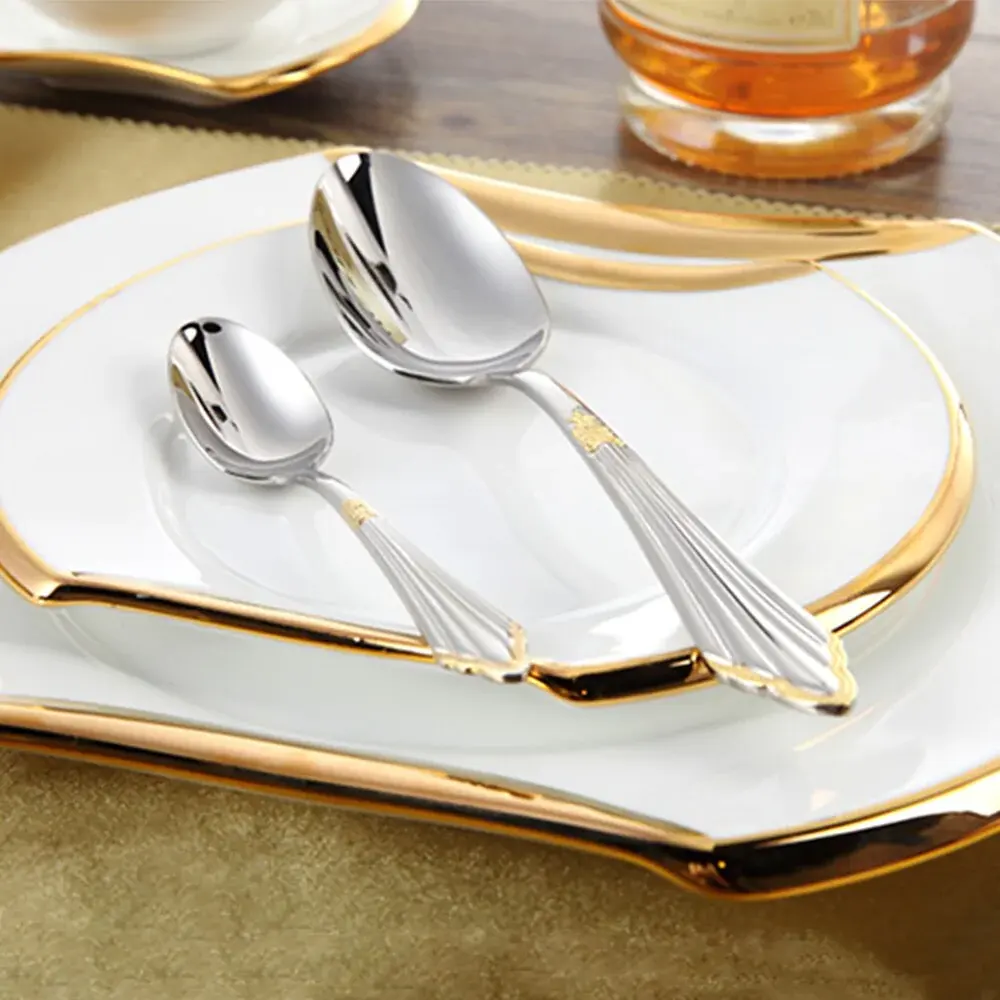 Custom bulk luxury wedding cutlery set with elegant finish for banquet and catering use

