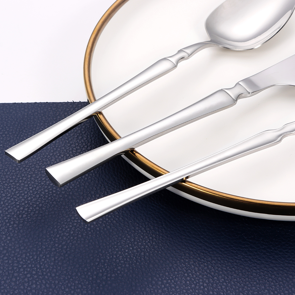 Luxury silverware gift set for wedding or anniversary, including cutlery in gift box

