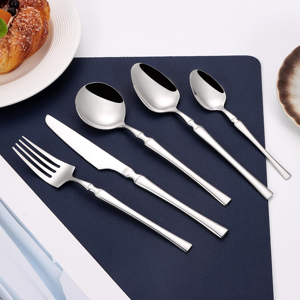 Luxury silverware gift set for wedding or anniversary, including cutlery in gift box

