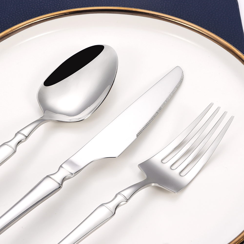 Luxury silverware gift set for wedding or anniversary, including cutlery in gift box

