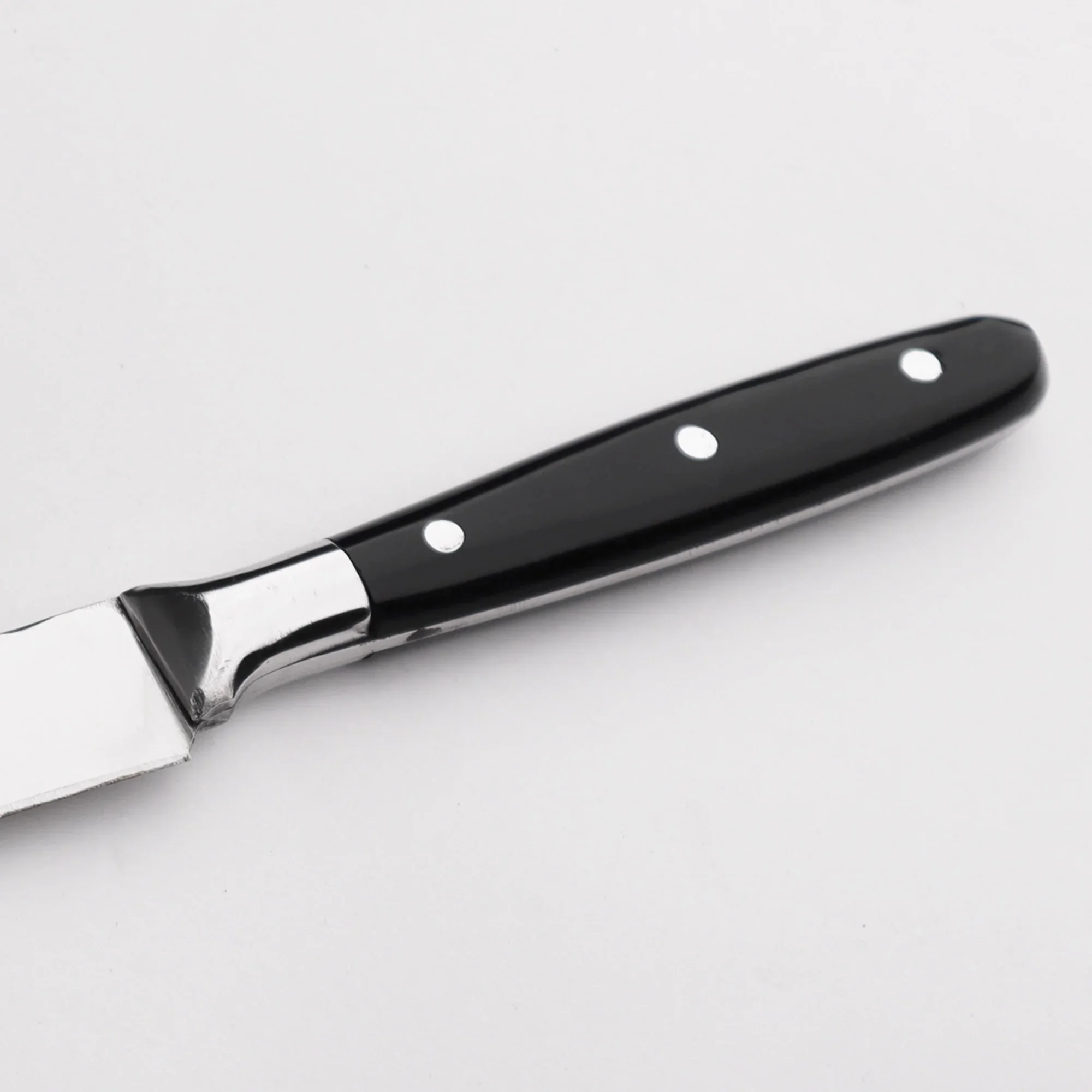 High Hardness Crossover Steak Knife with Ergonomic Handle