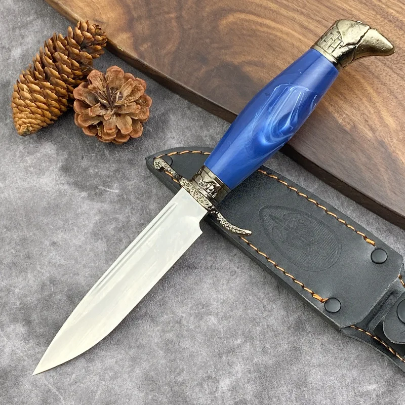 Multifunctional steak knife featuring a high-hardness stainless steel blade and an ergonomic design, suitable for kitchen, restaurant, and BBQ use.

