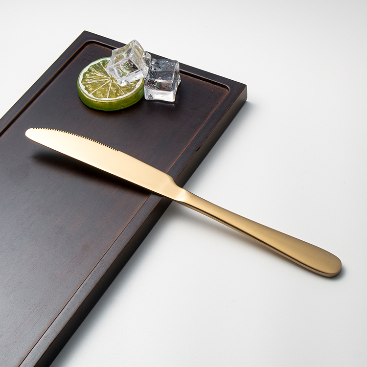 Gold stainless steel cutlery set for hotel and wedding banquet use

