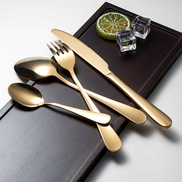 Gold stainless steel cutlery set for hotel and wedding banquet use

