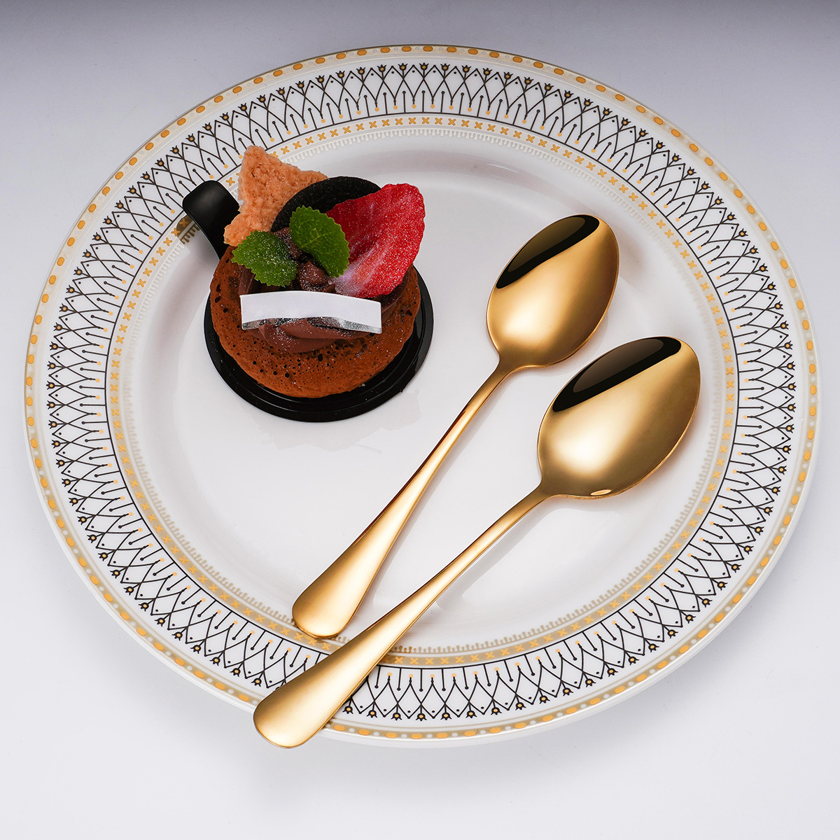5-piece gold wedding cutlery set with elegant finish