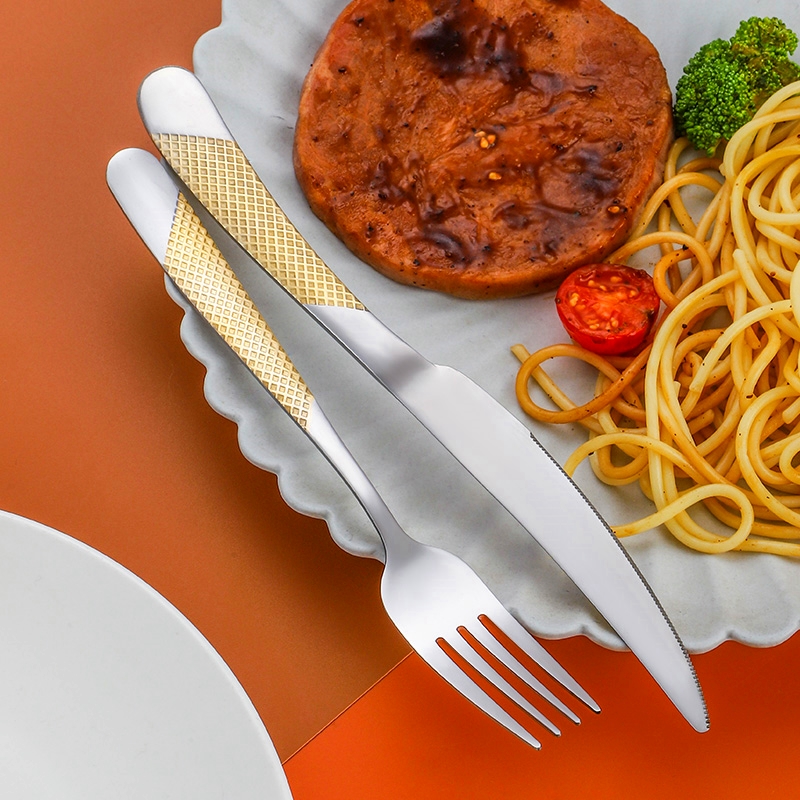 Stainless steel silverware set for hotel and restaurant table settings

