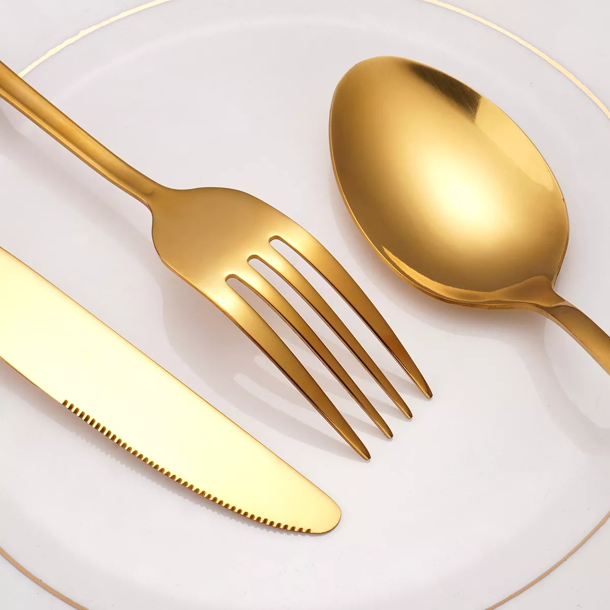Luxury European-style gold stainless steel cutlery set for wedding gifting