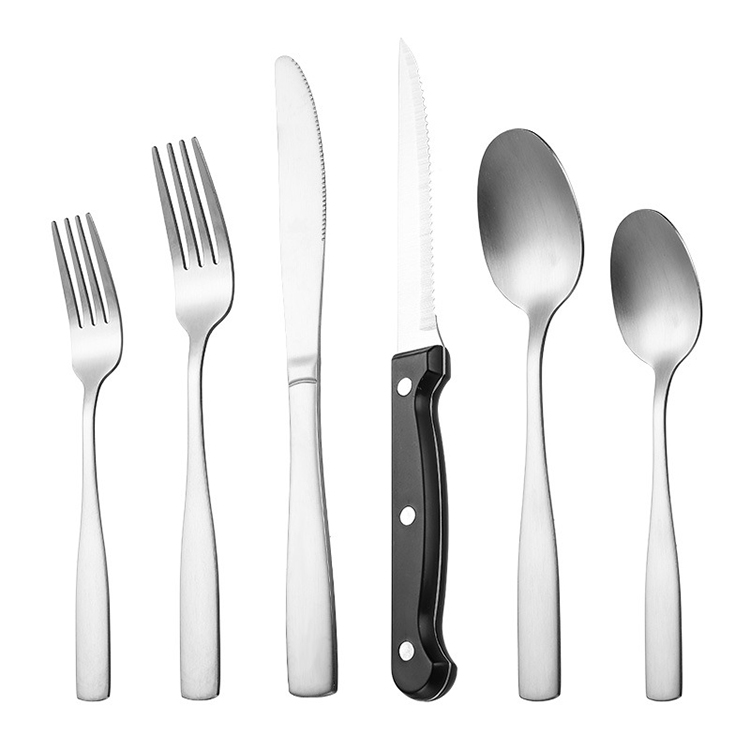 Fashionable gold stainless steel silverware set with modern flatware design

