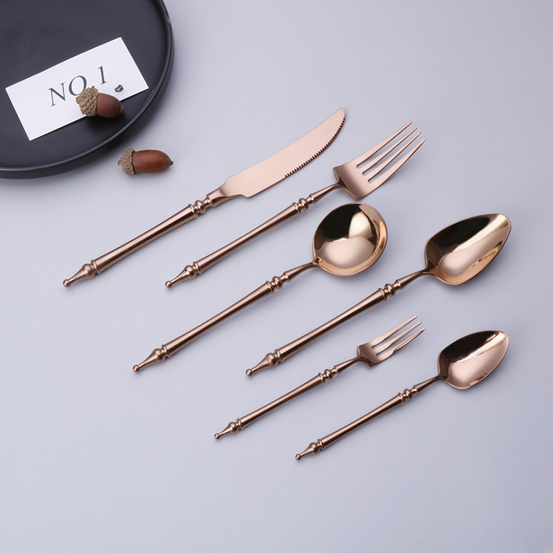 Outdoor home garden flatware set made of stainless steel for picnics and patio dining

