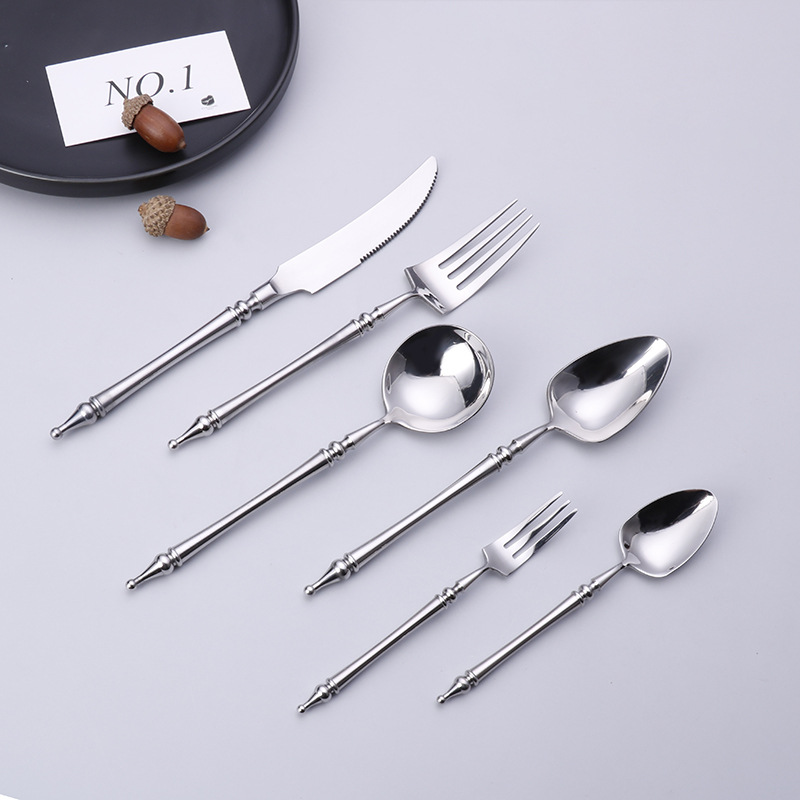 Outdoor home garden flatware set made of stainless steel for picnics and patio dining

