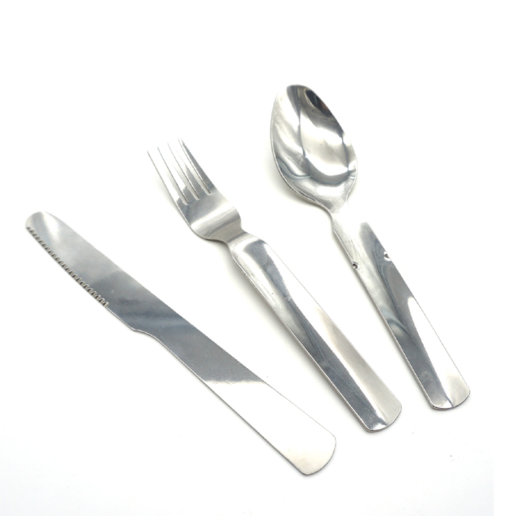 Portable stainless steel cutlery set for travel and daily meals


