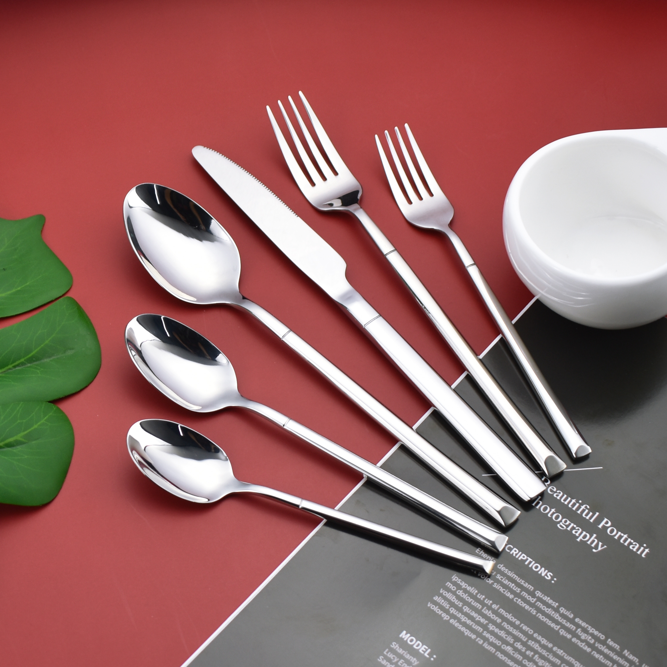 Affordable thickened 410 stainless steel cutlery set for commercial use


