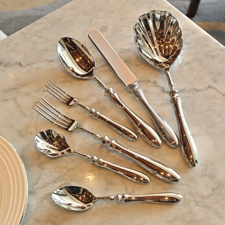 High-performance stainless steel flatware set with polished silver finish

