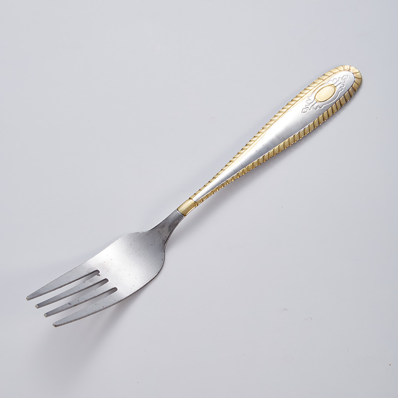 Stainless steel cutlery set for wedding and banquet use

