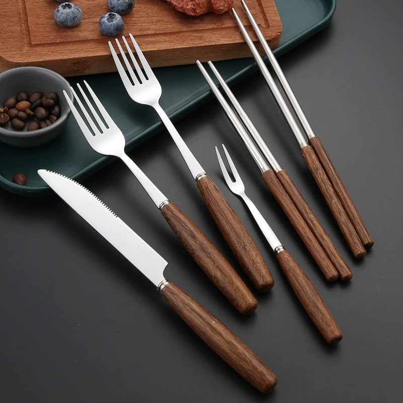 Matte finish 304 stainless steel cutlery set with knife, fork, and spoon for table setting

