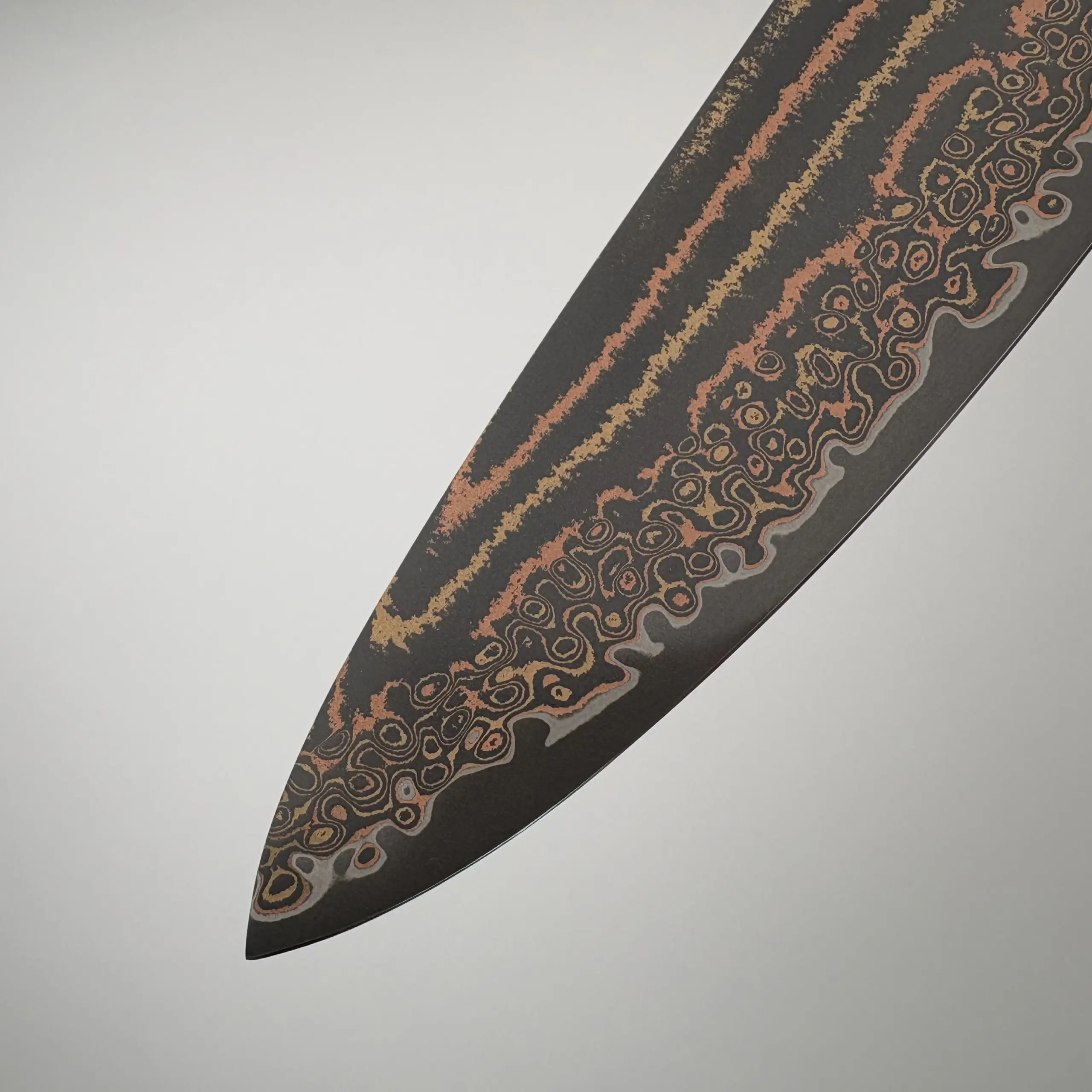 Factory Direct Damascus Steel Chef Knife with Patterned Blade
