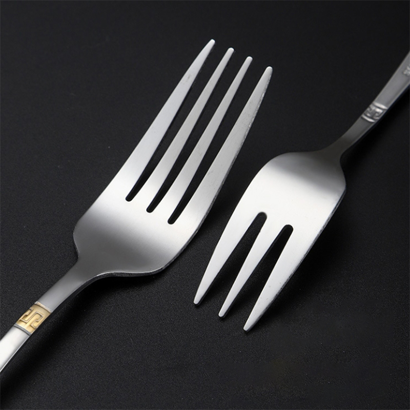 Stainless steel steak knife and fork set for party and restaurant dining

