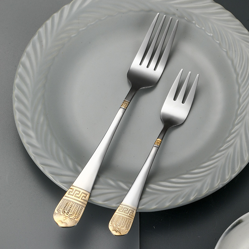 Stainless steel steak knife and fork set for party and restaurant dining

