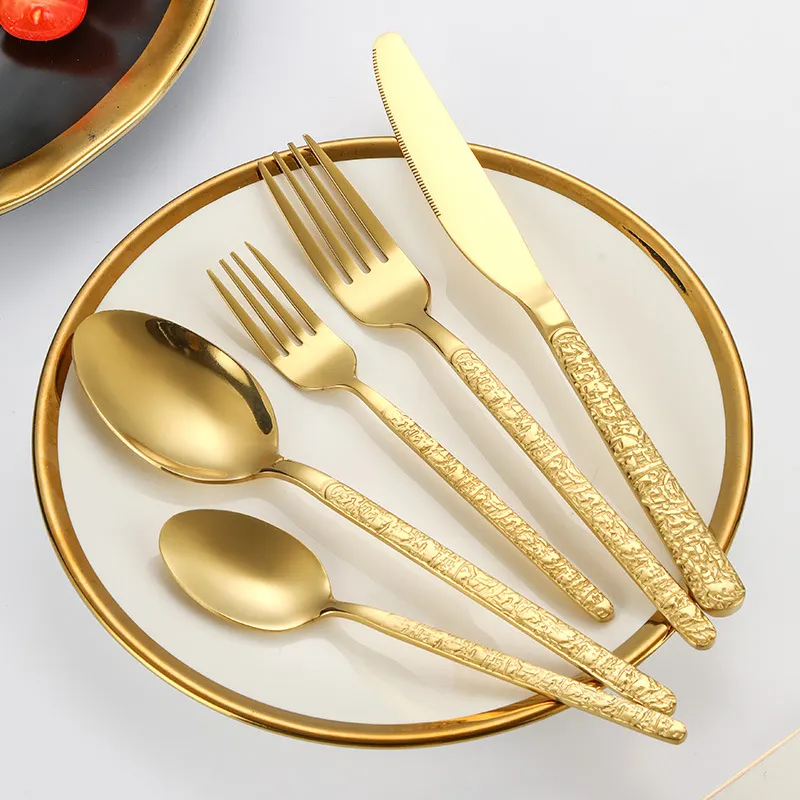  Vintage-style gold stainless steel cutlery set with classic design