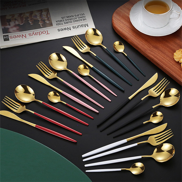 Modern stainless steel cutlery set for commercial and home dining use

