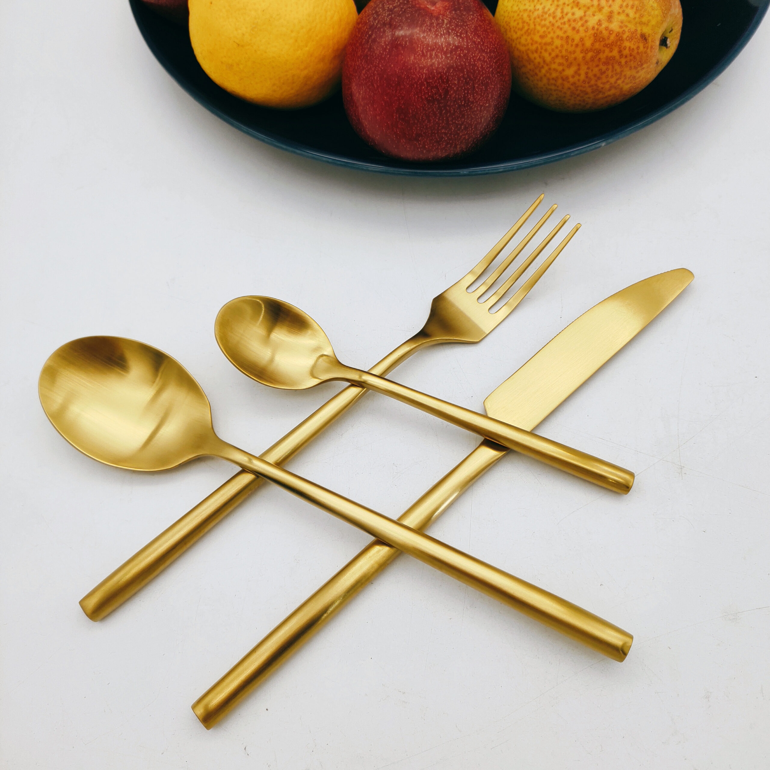 Luxury Gold Stainless Steel Cutlery Set for Restaurant and Wedding Use